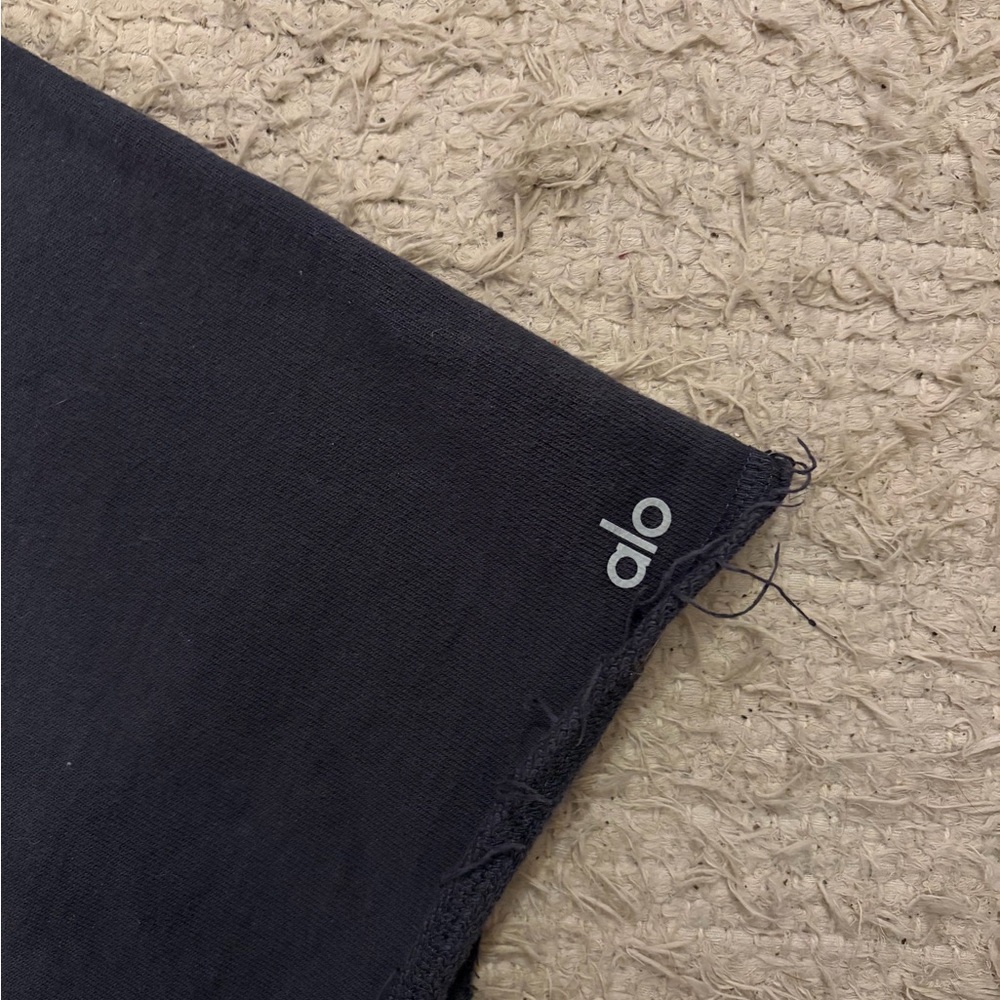 ALO Yoga Black Cropped Hoodie Jacket - Picture 4 of 4